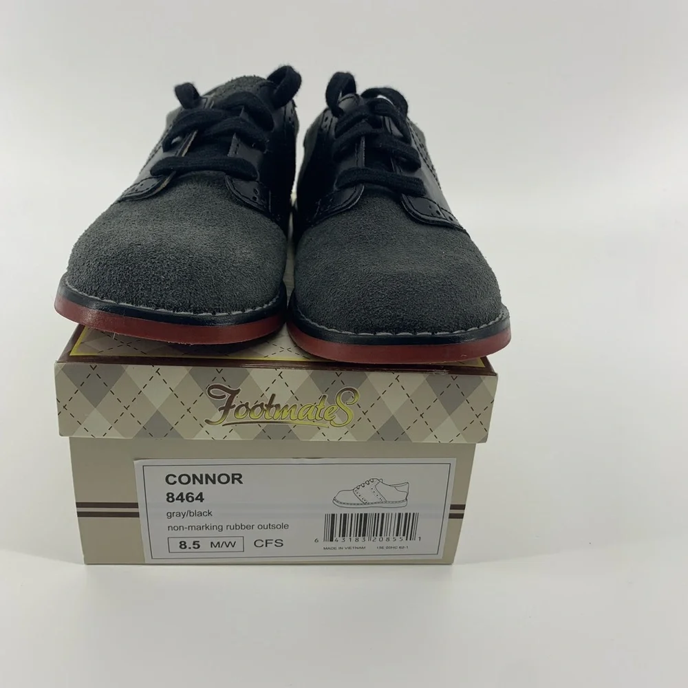 FootMates Connor boys size 8.5 grey/black